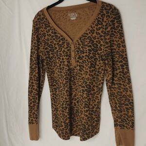 Time & Tru Women's Girls Leopard Animal print long‎ Sleeve Top Small Waffle Knit
